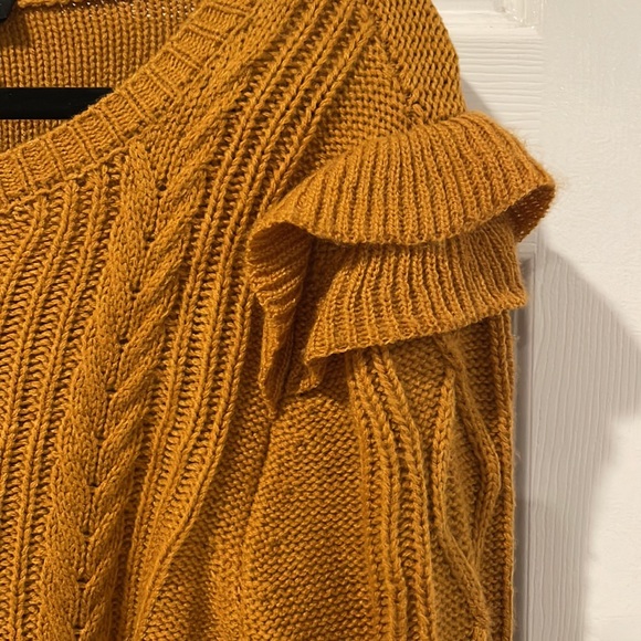 Jessica Simpson Mustard colored long sleeve size large - Picture 2 of 5